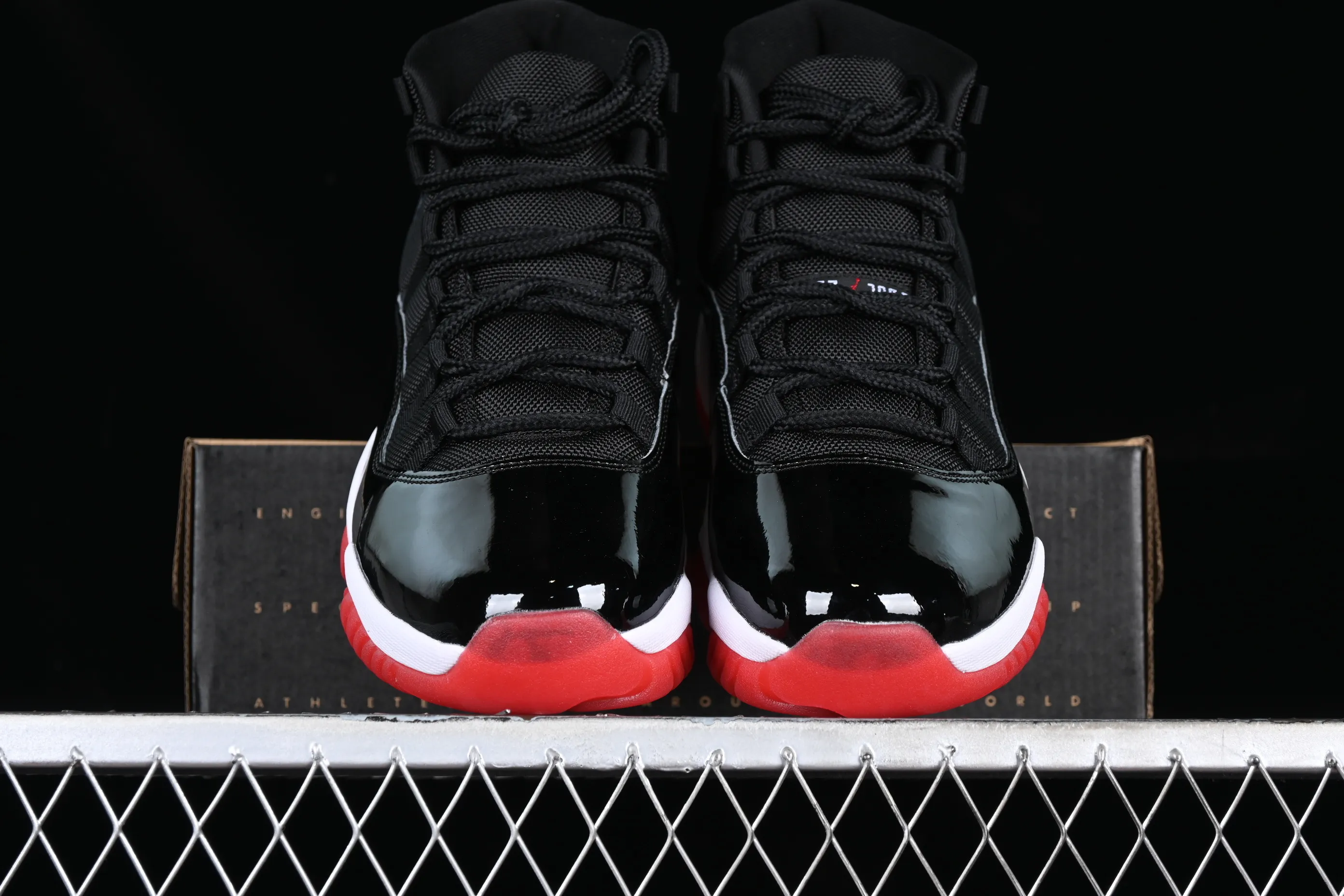 All categories Air Jordan Jordan series basketball shoes Air Jordan 11 OG version Air Jordan 11 "Bred" AJ11 Joe 11 patent leather black and red first year replica high-top basketball shoes 378037-061